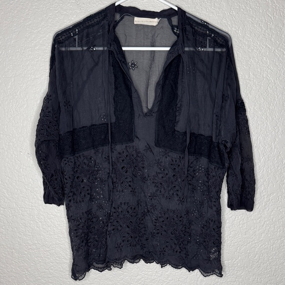 Johnny Was 4 Love & Liberty Sheer Silk Navy Lace Eyelet Top Size XS Boho Chic - Picture 2 of 7